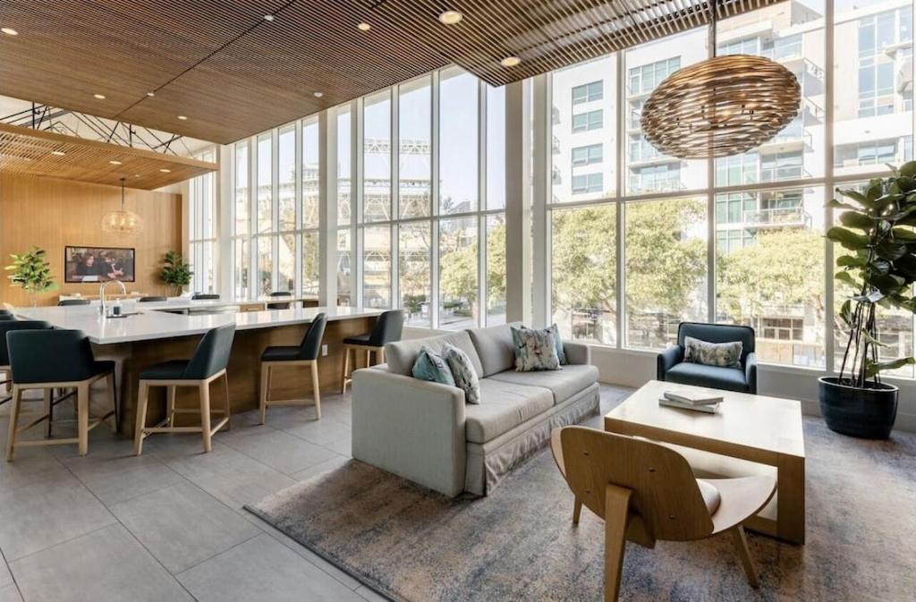 Newly Furnished Penthouse With The Breathtaking Views Of Apartment San Diego