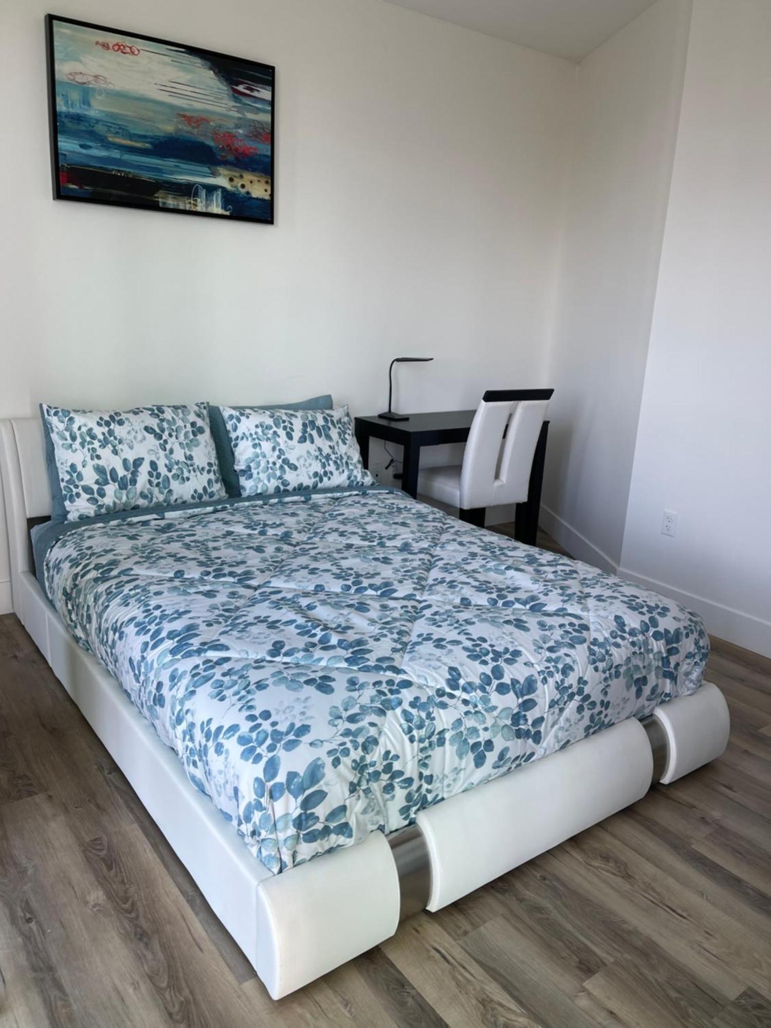 Apartment Newly Furnished Penthouse With The Breathtaking Views Of *